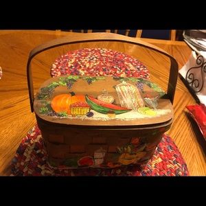ANTIQUE SAKS FIFTH AVE BASKET BY ALICE  THORN